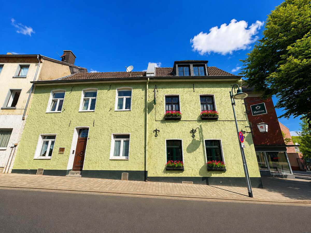 Thumbnail-Haus zum Kaufen in Linnich 155.000,00 € 104 m²