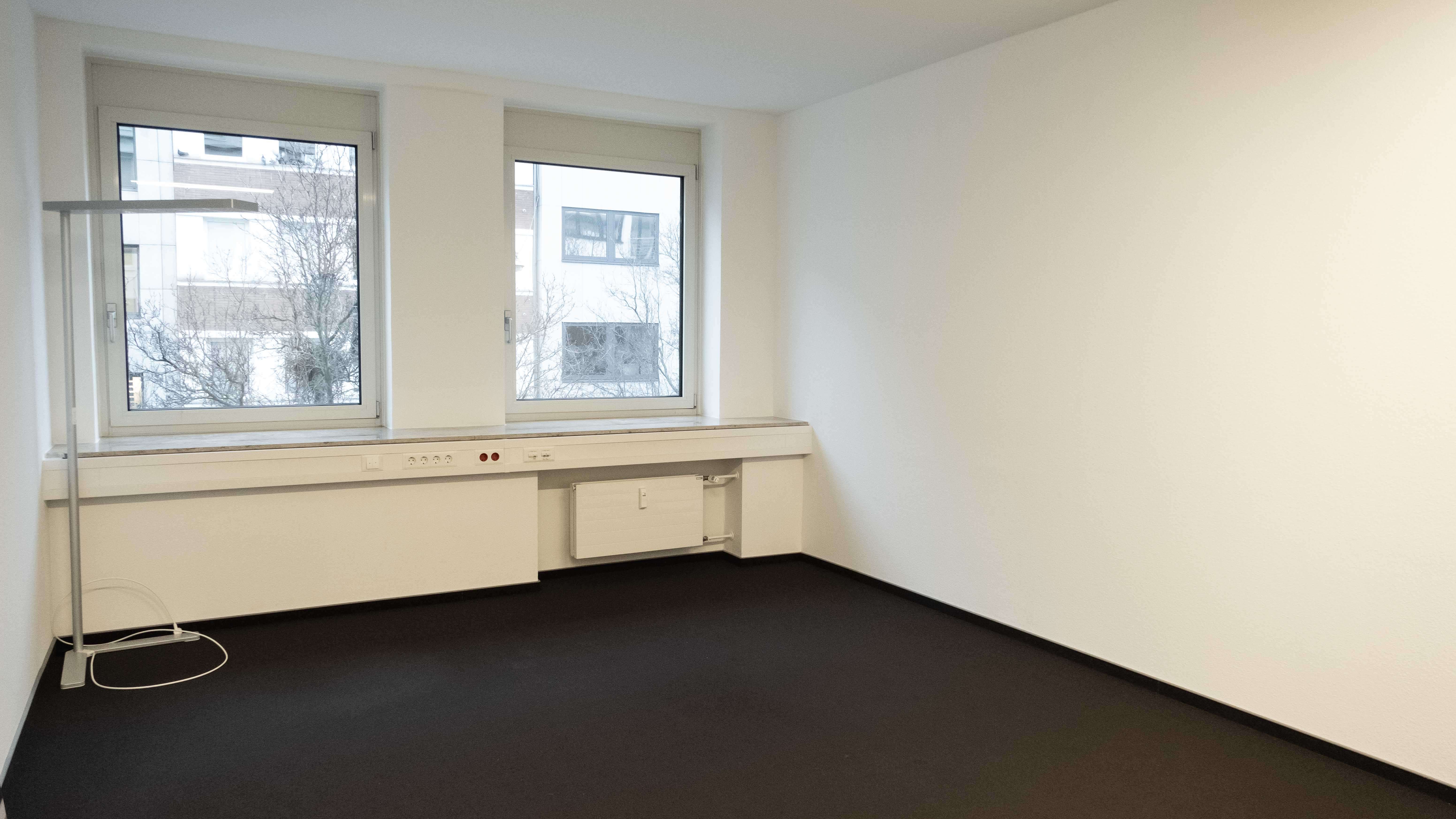 Thumbnail-Büro in Köln 876,00 € 38 m²