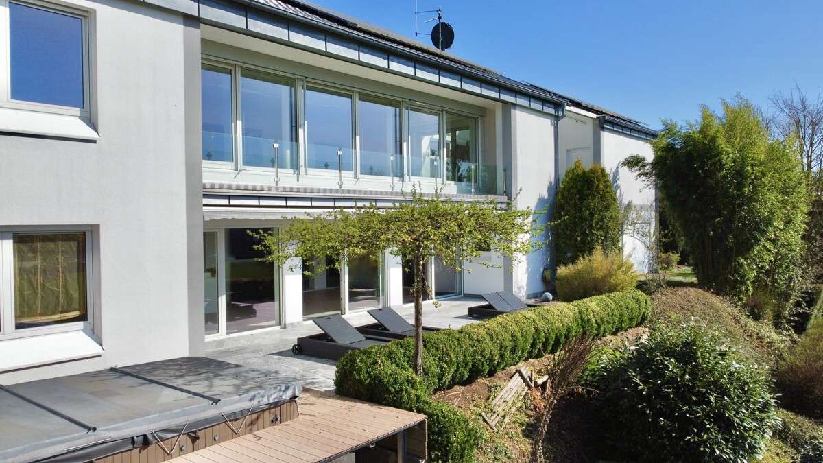 Thumbnail-Haus zum Kaufen in Neusäß 1.850.000,00 € 381.29 m²