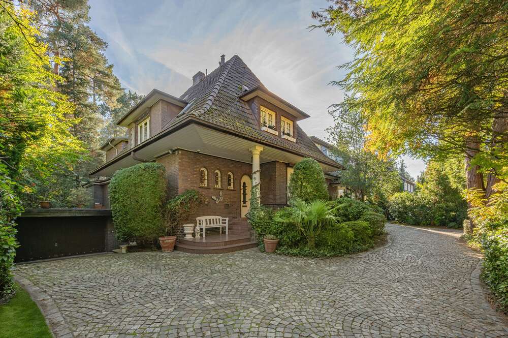 Thumbnail-Haus zum Kaufen in Hamburg 2.450.000,00 € 358 m²