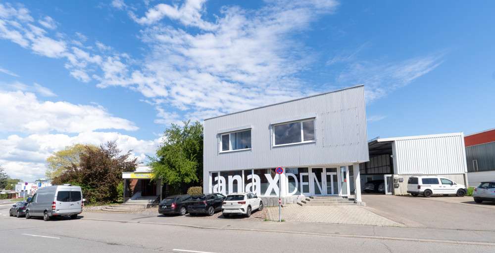 Thumbnail-Halle in Stuttgart Plieningen 2.580.000,00 € 1813 m²