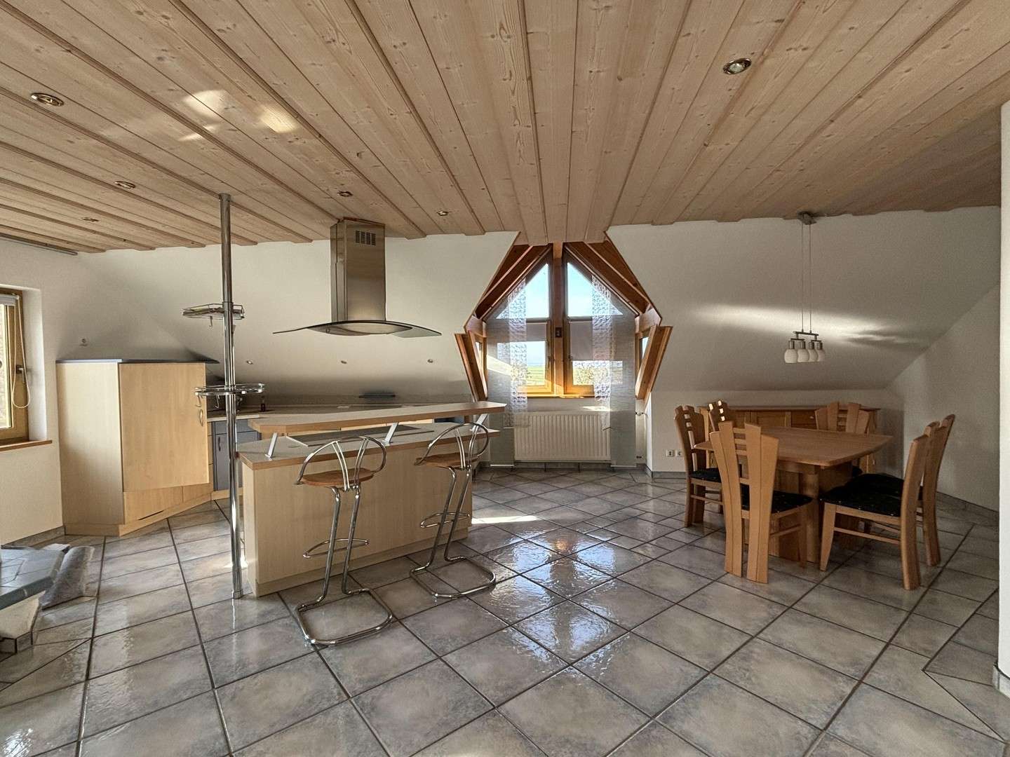 Thumbnail-Wohnung zum Mieten in Sulzdorf 770,00 € 120 m²