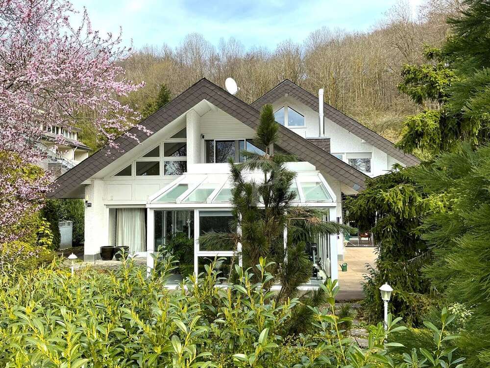 Thumbnail-Haus zum Kaufen in Poppenhausen (Wasserkuppe) 595.000,00 € 396 m²