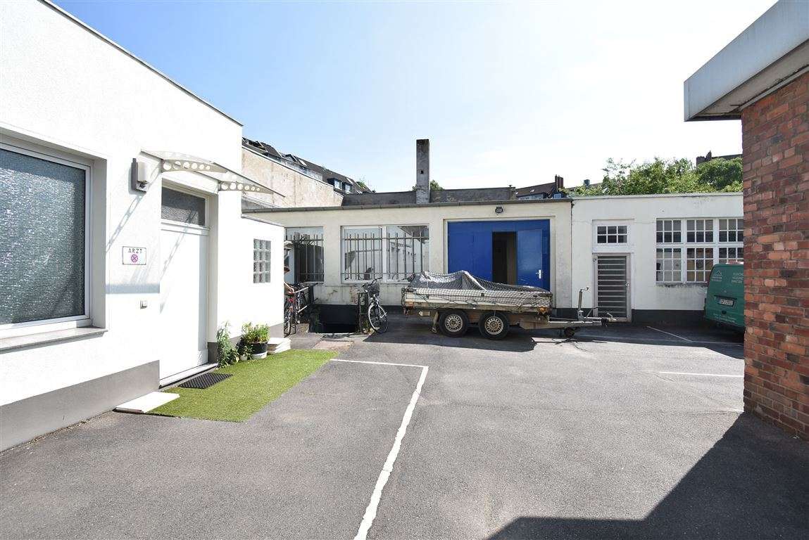 Thumbnail-Halle in Düsseldorf 995,00 € 161 m²