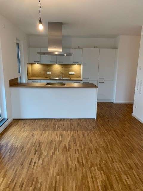 Thumbnail-Wohnung zum Mieten in Erlangen 1.425,88 € 101.27 m²