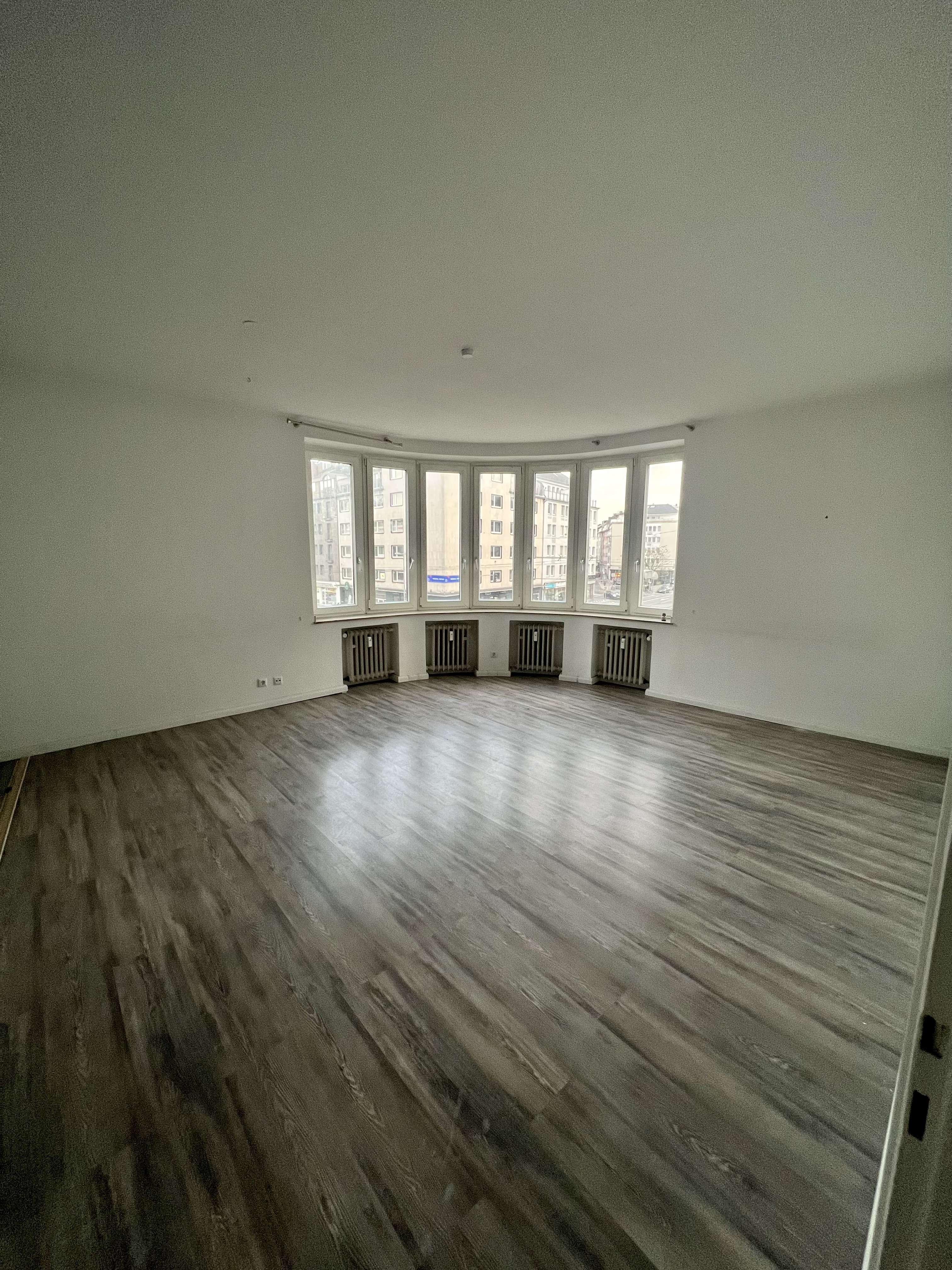 Thumbnail-Wohnung zum Mieten in Düsseldorf 1.920,00 € 120 m²