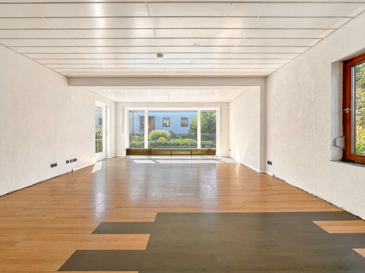 Thumbnail-Haus zum Kaufen in Stuttgart 650.000,00 € 176.3 m²