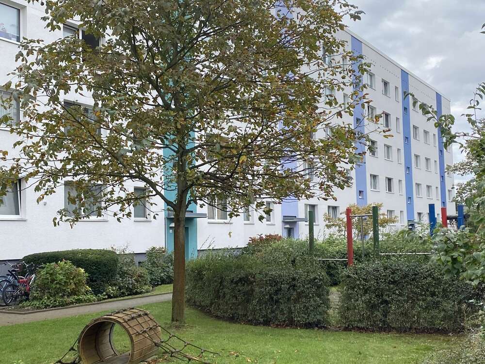 Thumbnail-Wohnung zum Kaufen in Berlin Johannisthal 210.000,00 € 69.15 m²