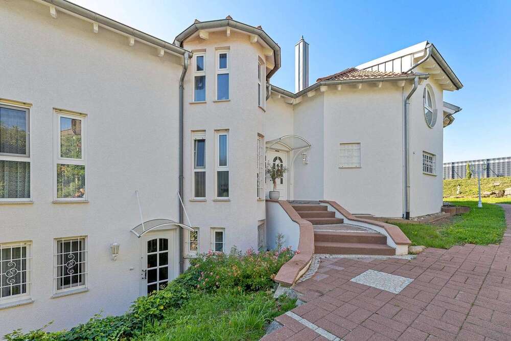 Thumbnail-Haus zum Kaufen in Eppingen 1.879.000,00 € 408 m²