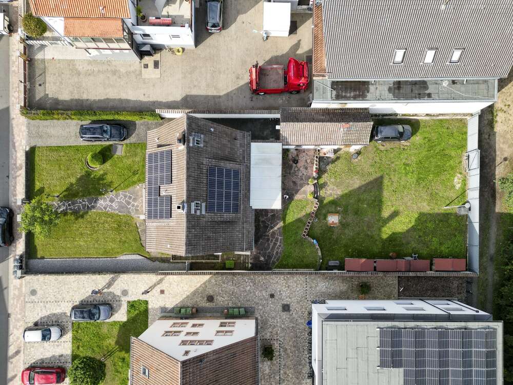 Thumbnail-Haus zum Kaufen in Bürstadt-Riedrode 750.000,00 € 180 m²