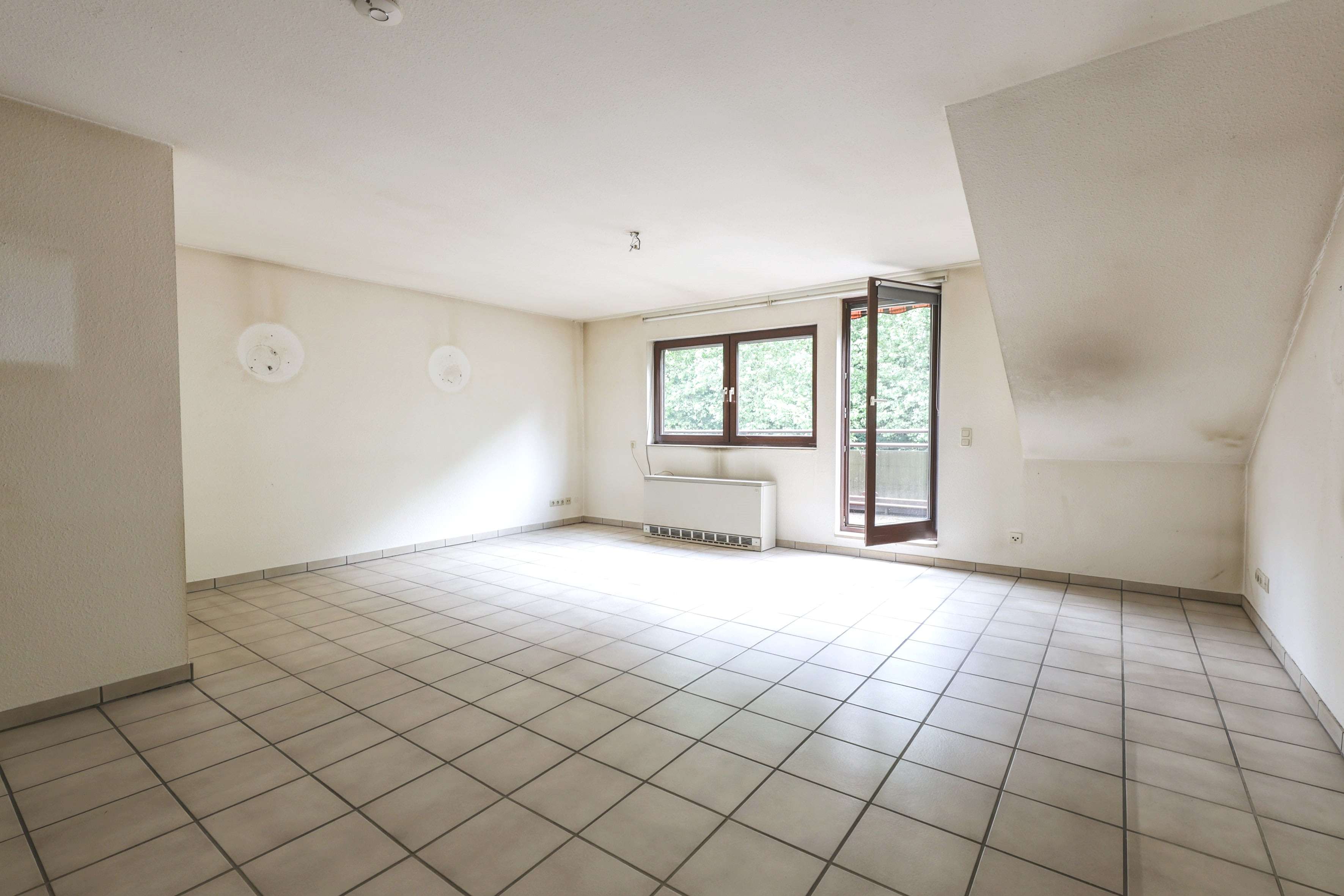 Thumbnail-Wohnung zum Kaufen in Essen 165.000,00 € 93.9 m²