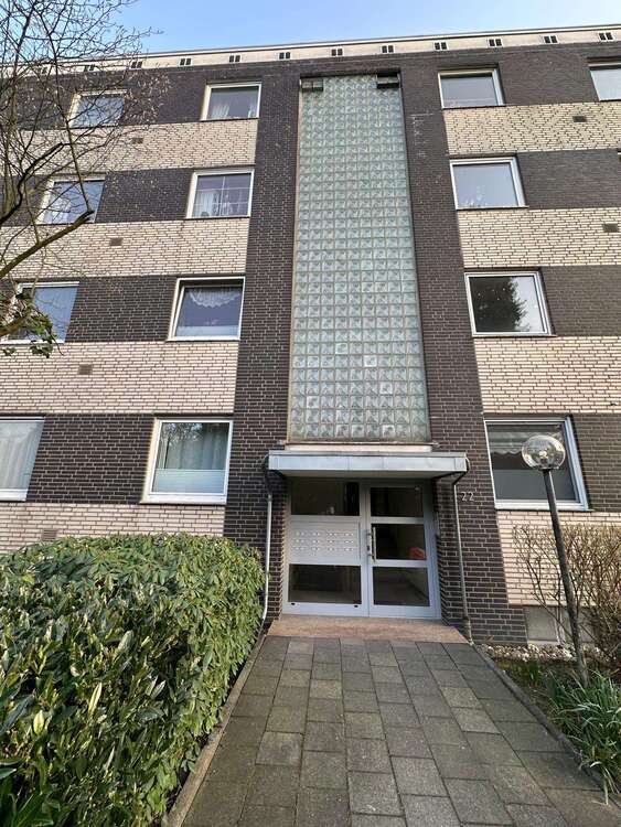 Thumbnail-Wohnung zum Kaufen in Düsseldorf 225.000,00 € 63 m²