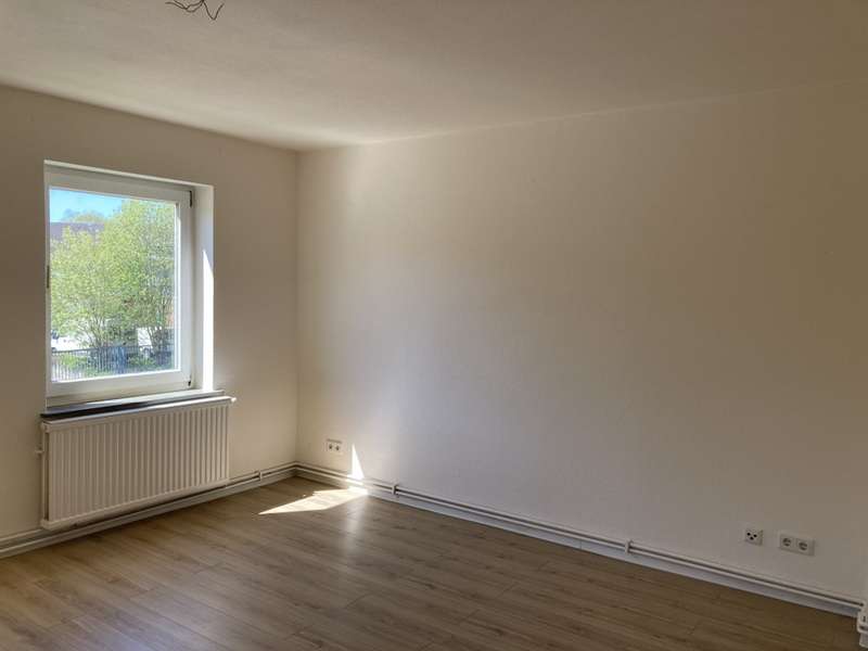 Thumbnail-Wohnung zum Mieten in Bremerhaven 379,00 € 49.55 m²