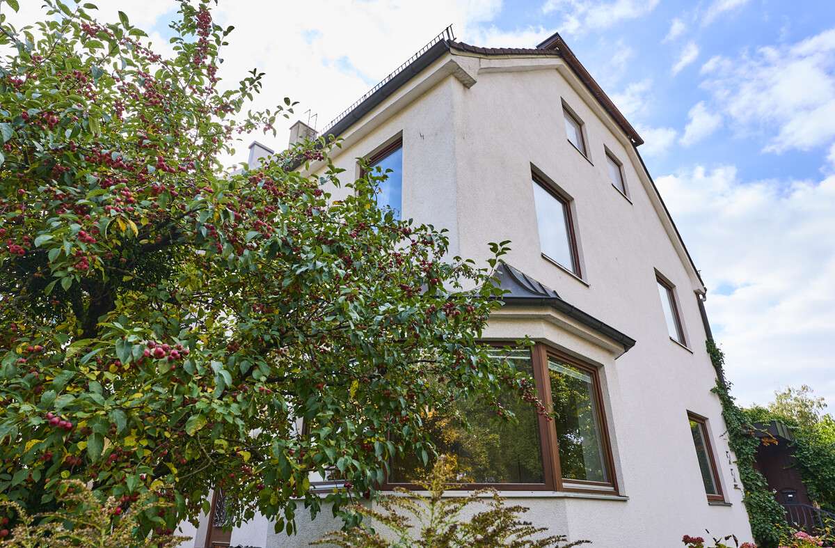 Thumbnail-Haus zum Kaufen in München 1.199.000,00 € 210 m²