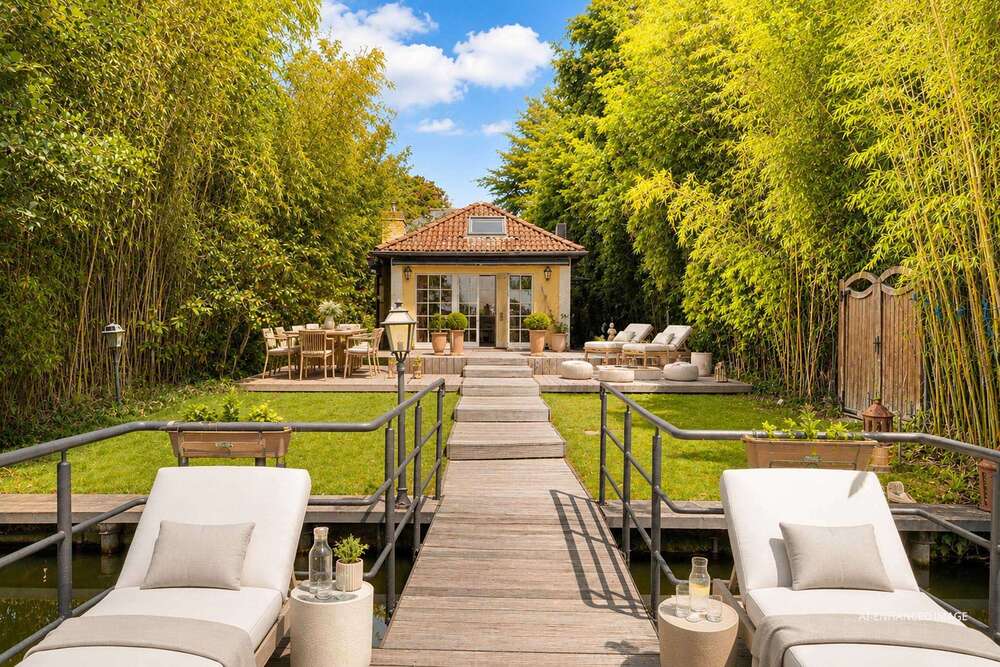 Thumbnail-Haus zum Kaufen in Berlin 2.999.000,00 € 770 m²