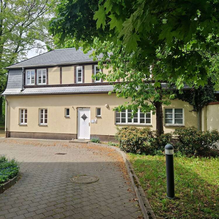 Thumbnail-Büro in Radebeul 1.350,00 € 151.45 m²