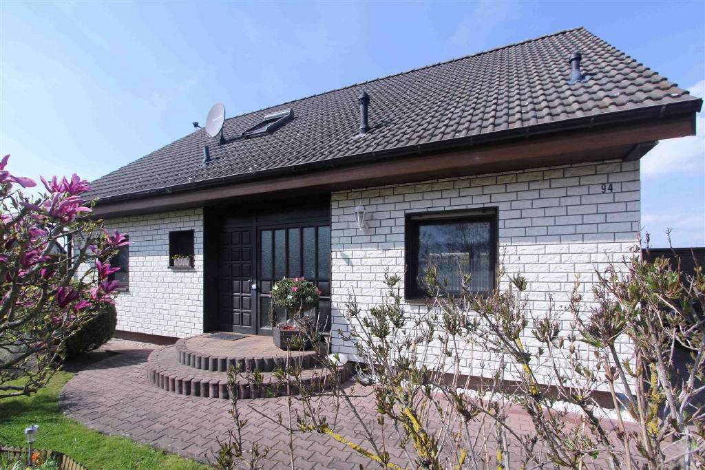 Thumbnail-Haus zum Kaufen in Weißenfels 320.000,00 € 170.77 m²