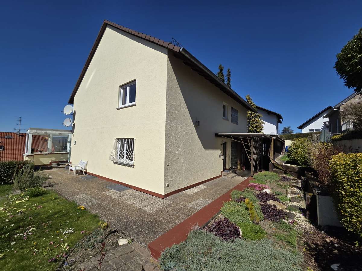 Thumbnail-Haus zum Kaufen in Taunusstein Seitzenhahn 495.000,00 € 187 m²
