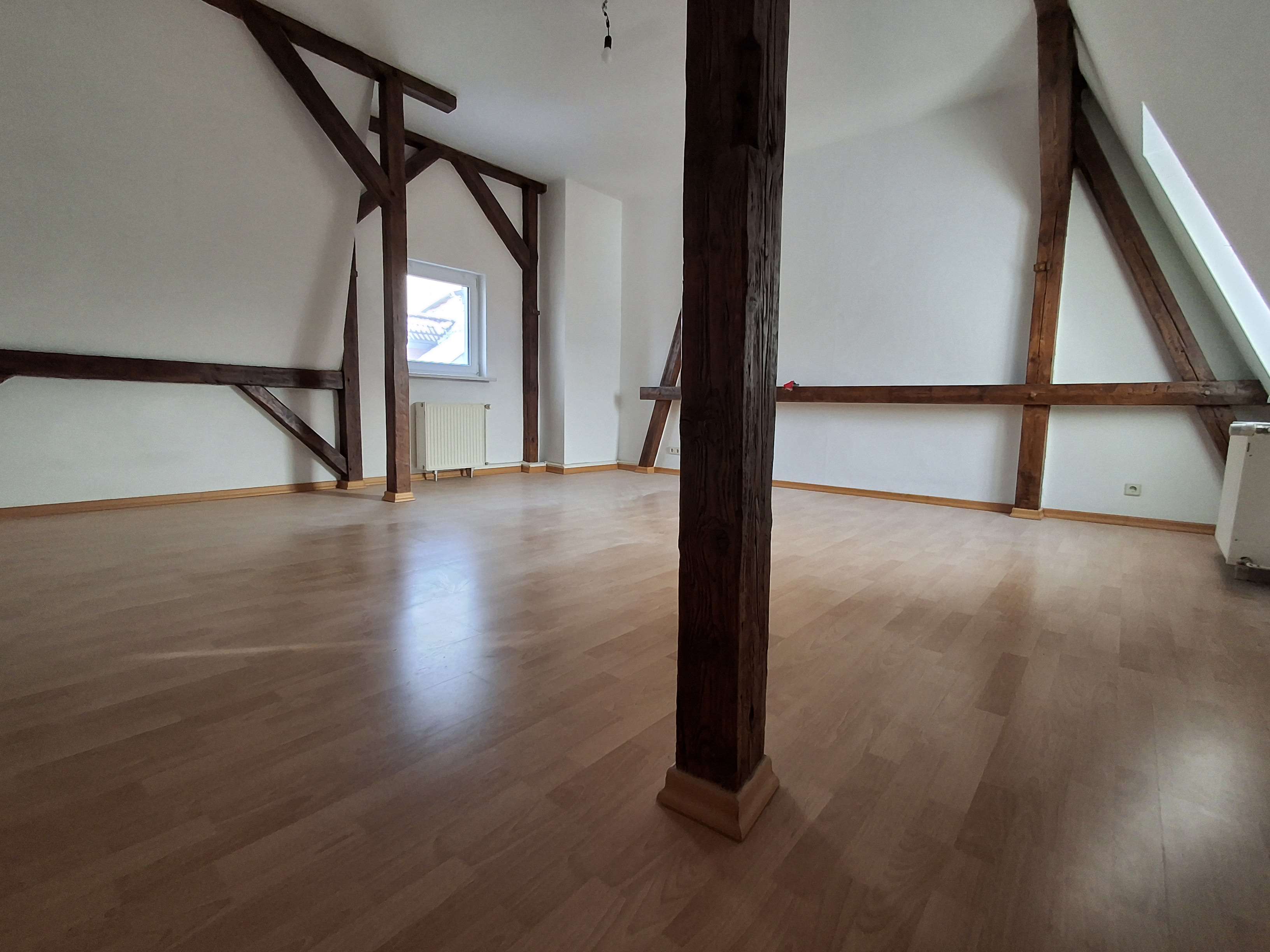 Thumbnail-Wohnung zum Mieten in Halle 440,00 € 72 m²