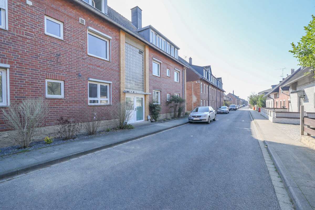Thumbnail-Wohnung zum Kaufen in Korschenbroich Glehn 249.000,00 € 89 m²