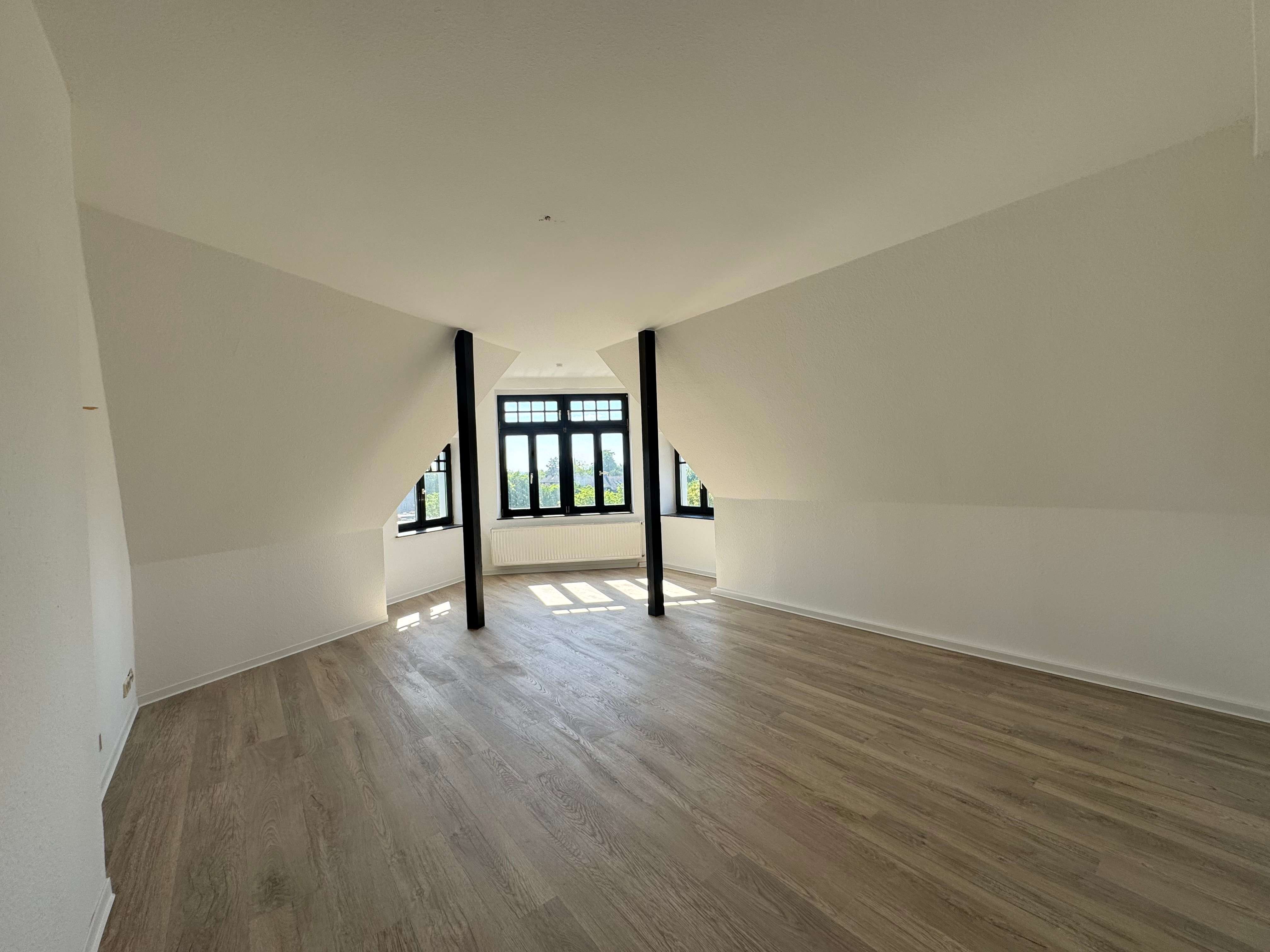 Thumbnail-Wohnung zum Mieten in Mönchengladbach 900,00 € 90 m²