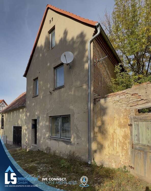 Thumbnail-Haus zum Kaufen in Hecklingen 25.000,00 € 90 m²