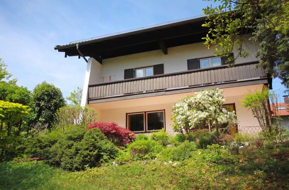 Thumbnail-Haus zum Kaufen in Bernau am Chiemsee 835.000,00 € 171 m²