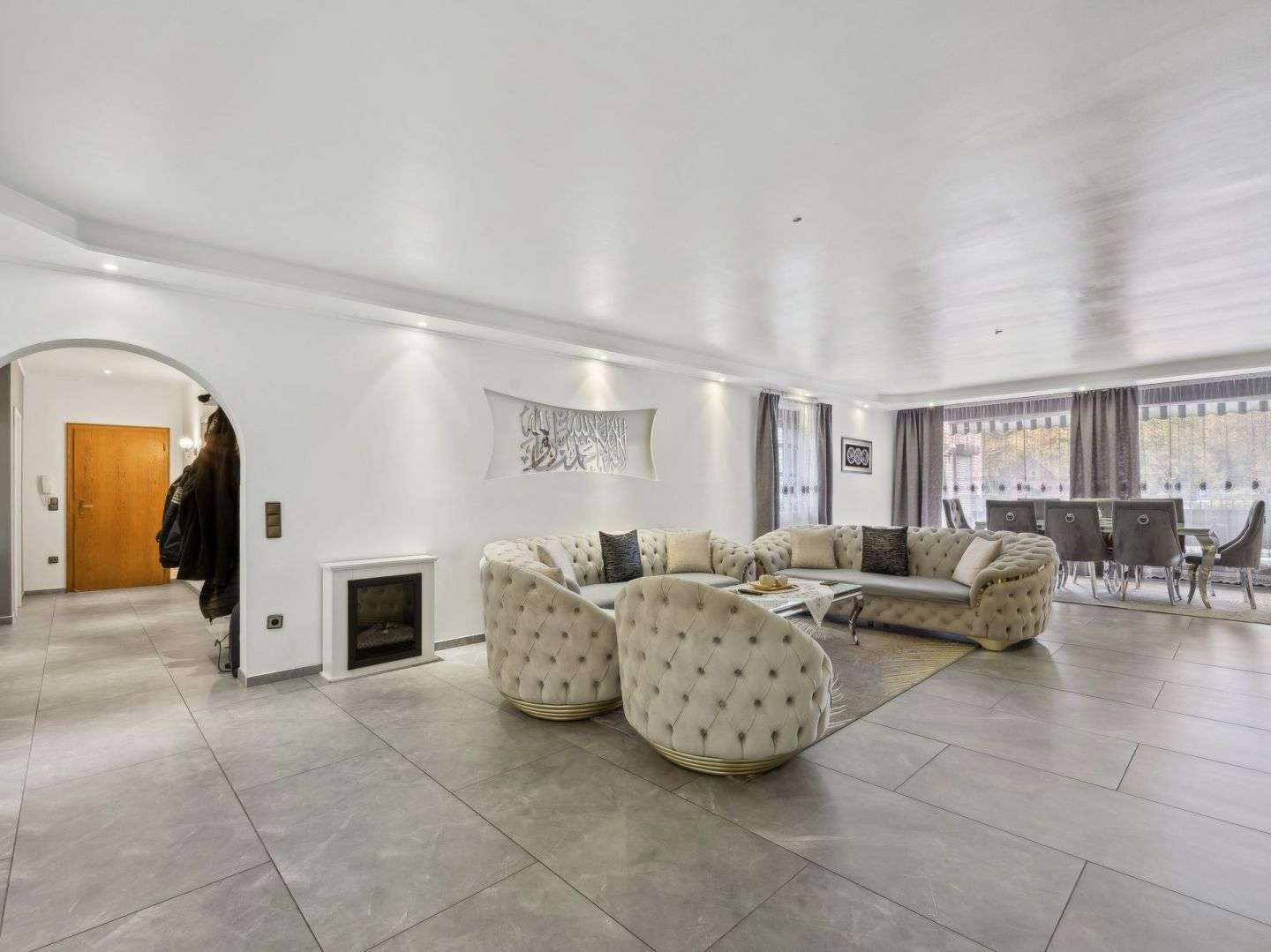 Thumbnail-Haus zum Kaufen in Eschweiler 440.000,00 € 270 m²