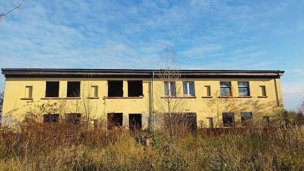 Thumbnail-Grundstück zu verkaufen in Teuchern 125.000,00 € 3840 m²