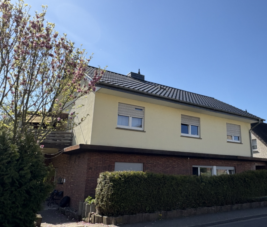 Thumbnail-Haus zum Kaufen in Hiddenhaus 695.000,00 € 559 m²