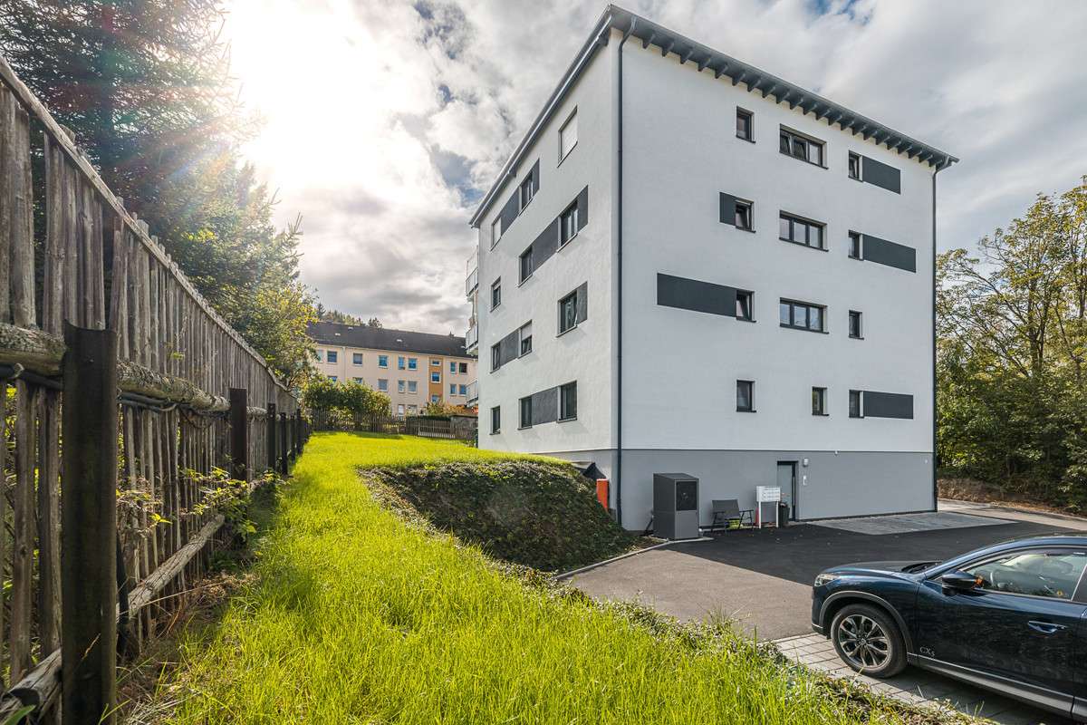Thumbnail-Wohnung zum Kaufen in Aue-Bad Schlema 239.000,00 € 84.1 m²