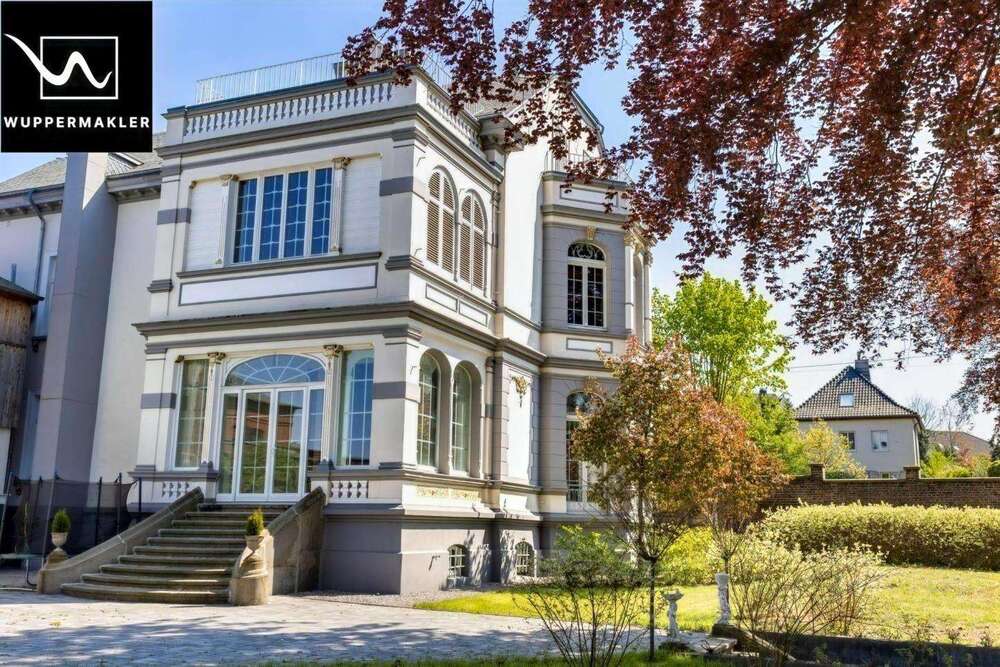 Thumbnail-Wohnung zum Mieten in Wuppertal 1.990,00 € 174.58 m²