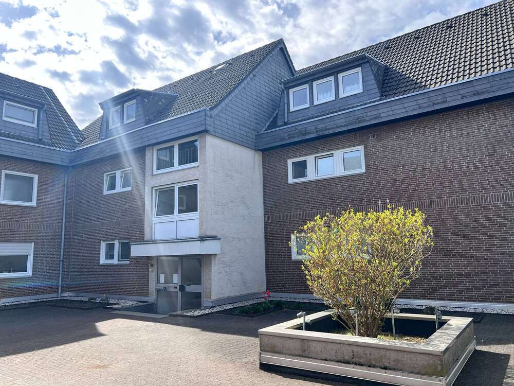 Thumbnail-Wohnung zum Kaufen in Bergisch Gladbach 220.000,00 € 65 m²