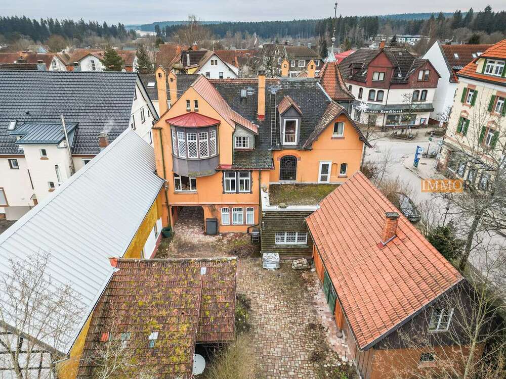 Thumbnail-Haus zum Kaufen in Königsfeld im Schwarzwald 750.000,00 € 472 m²