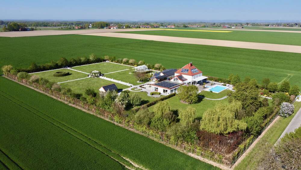 Thumbnail-Haus zum Kaufen in Salzkotten 2.990.000,00 € 338 m²