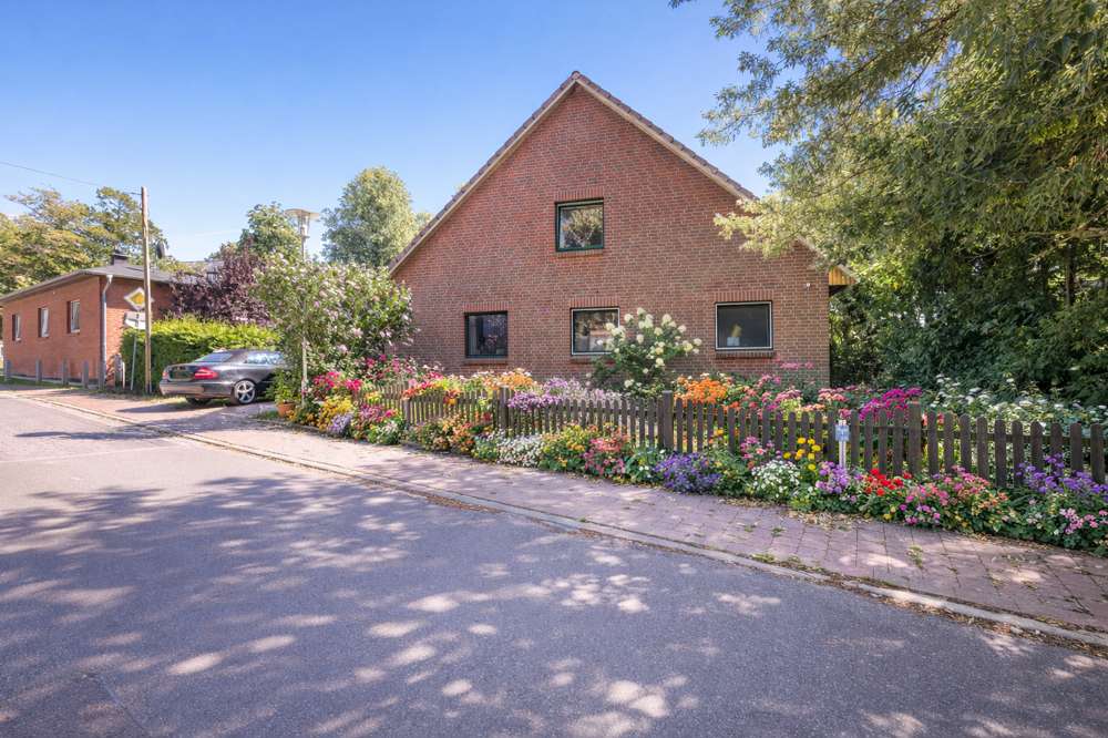 Thumbnail-Haus zum Kaufen in Dassow 395.000,00 € 220 m²