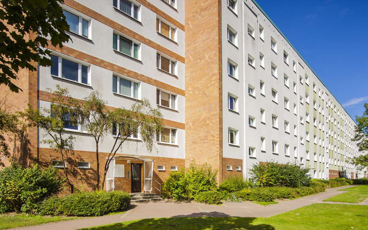 Thumbnail-Wohnung zum Mieten in Rostock 474,00 € 57.4 m²
