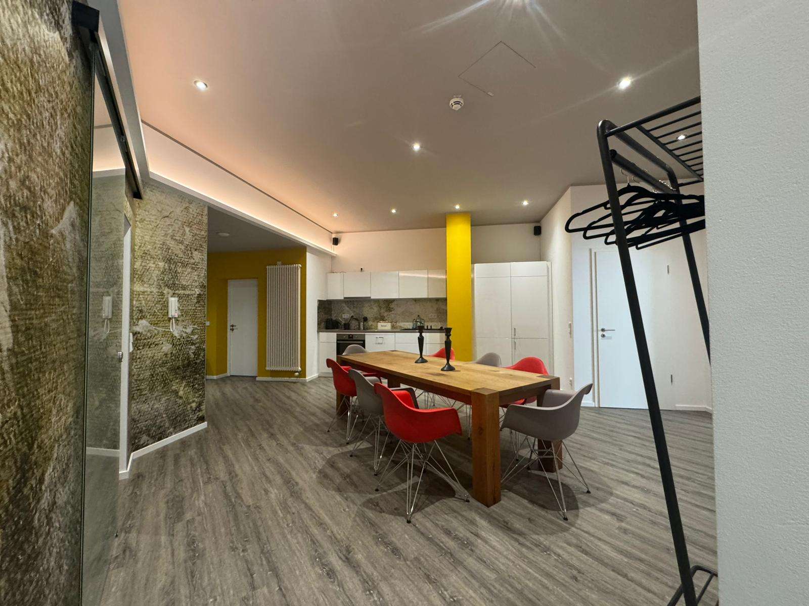 Thumbnail-Wohnung zum Mieten in Frankfurt am Main 2.200,00 € 288 m²