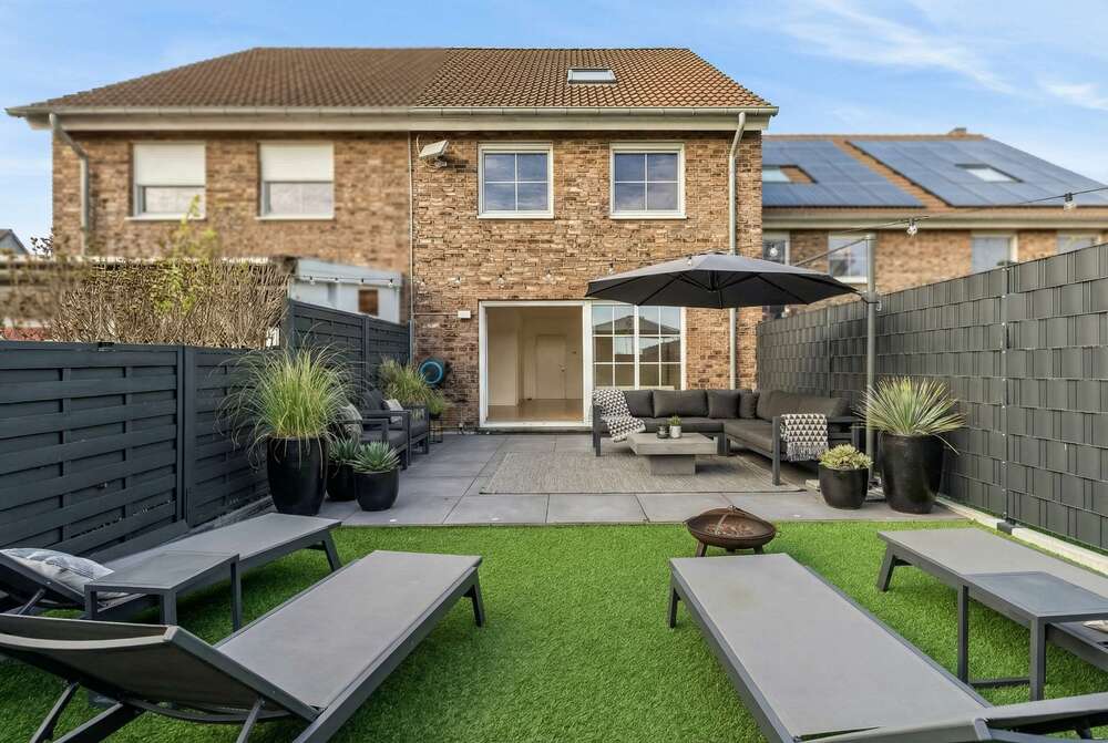 Thumbnail-Haus zum Kaufen in Grevenbroich - Wevelinghoven 550.000,00 € 157 m²