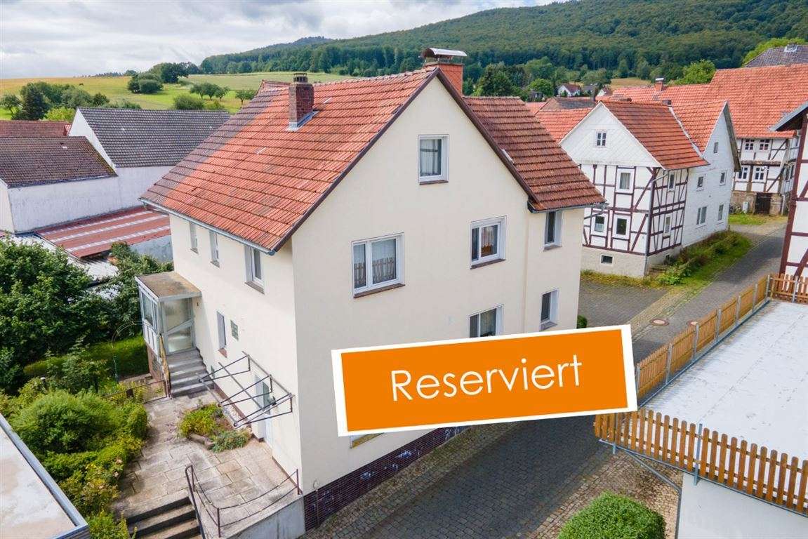 Thumbnail-Haus zum Kaufen in Berkatal 105.000,00 € 160 m²