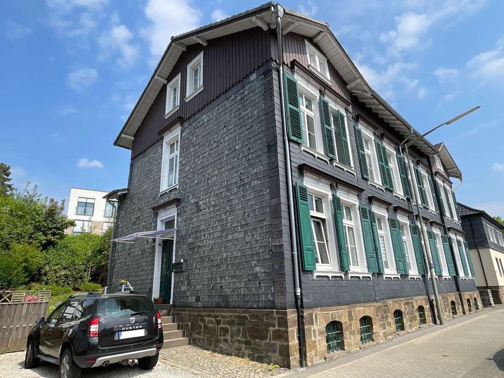 Thumbnail-Haus zum Kaufen in Engelskirchen 525.000,00 € 404 m²