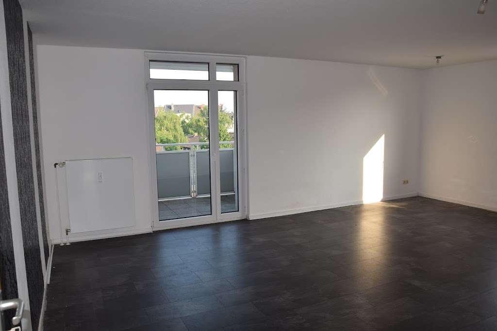 Thumbnail-Wohnung zum Mieten in Duisburg 760,00 € 89.79 m²