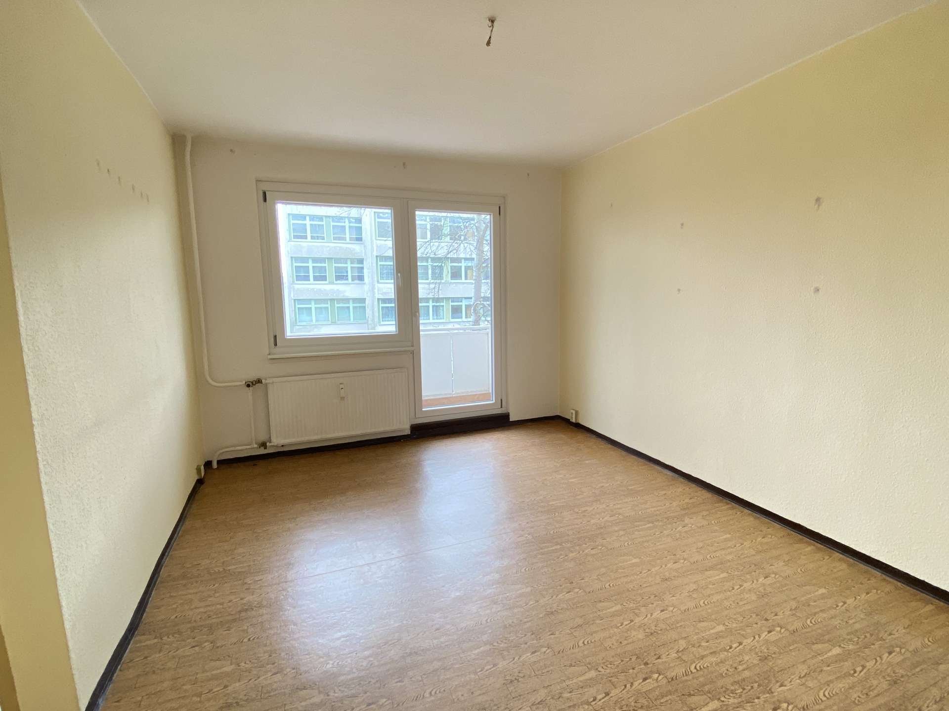 Thumbnail-Wohnung zum Mieten in Altenburg 309,00 € 61.5 m²