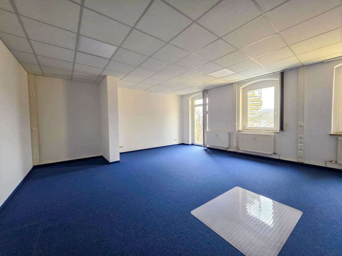 Thumbnail-Büro in Aue-Bad Schlema 935,00 € 157.91 m²