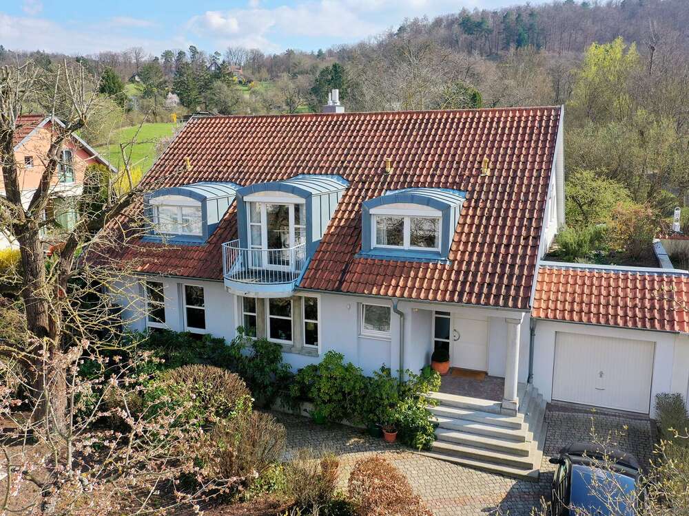 Thumbnail-Haus zum Kaufen in Gerlingen 1.395.000,00 € 291 m²