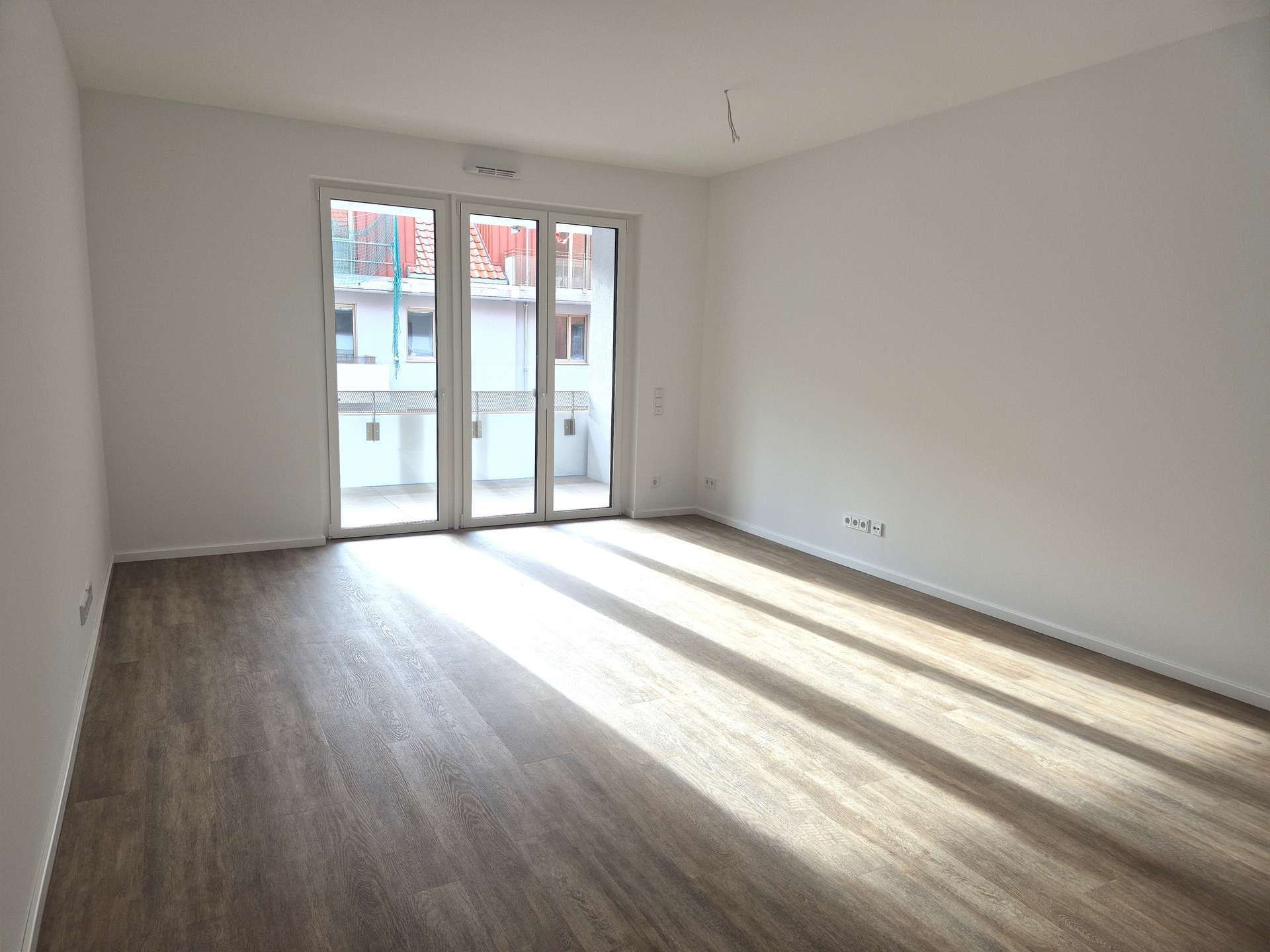 Thumbnail-Wohnung zum Mieten in Hannover 1.987,26 € 120.44 m²