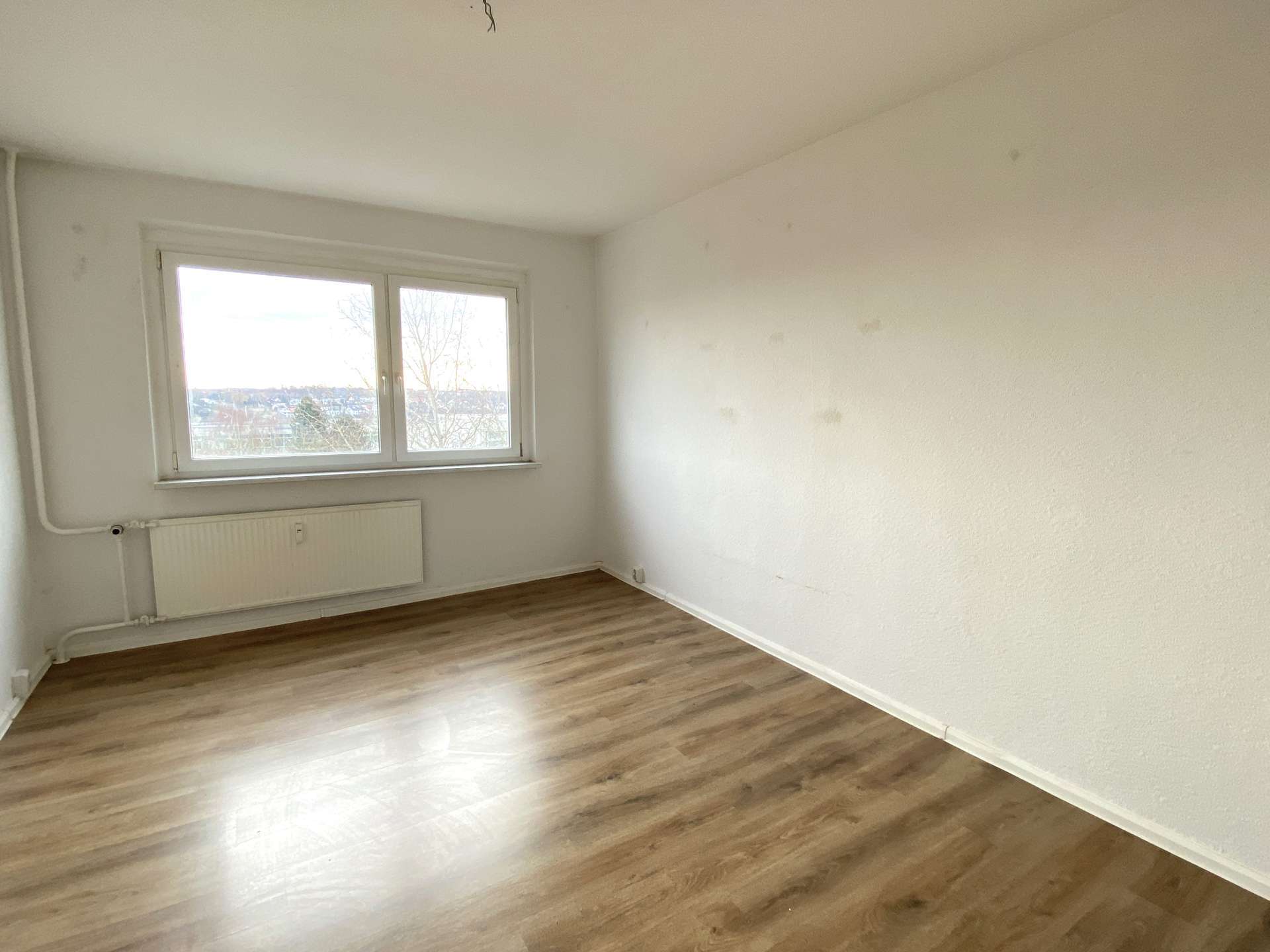 Thumbnail-Wohnung zum Mieten in Altenburg 234,15 € 46.83 m²