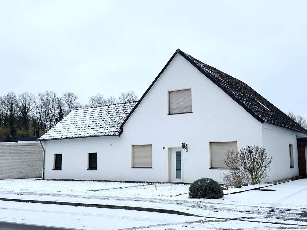 Thumbnail-Haus zum Kaufen in Lippstadt-Cappel 310.000,00 € 150 m²