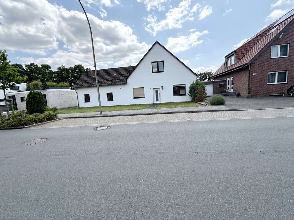 Thumbnail-Haus zum Kaufen in Lippstadt-Cappel 310.000,00 € 150 m²