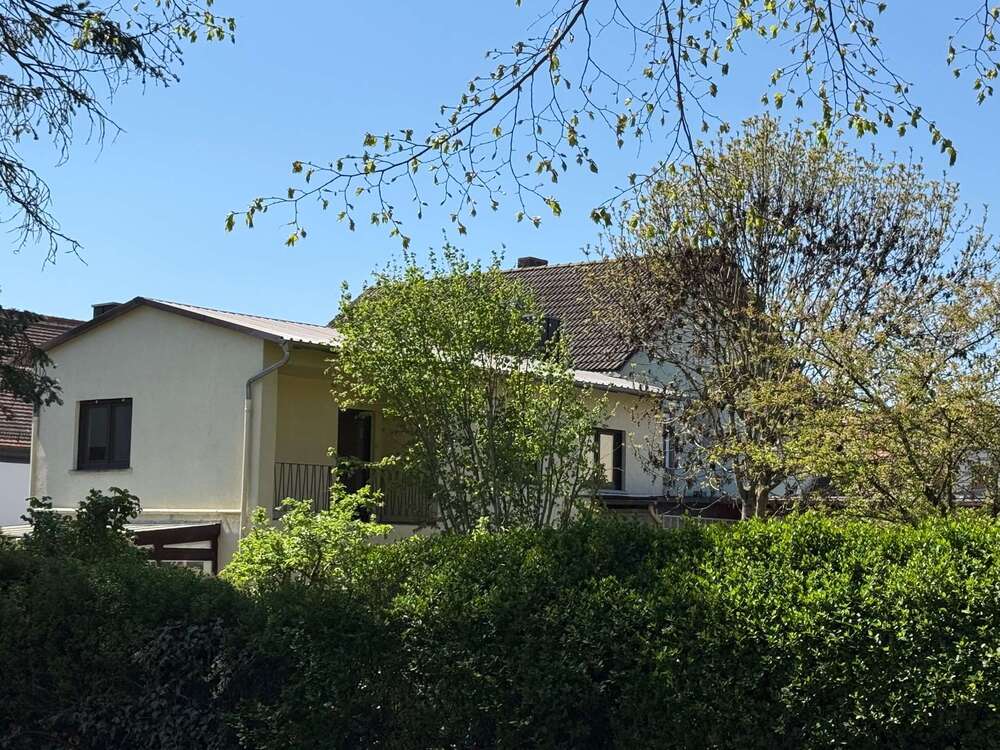 Thumbnail-Haus zum Kaufen in Oberursel 750.000,00 € 310 m²